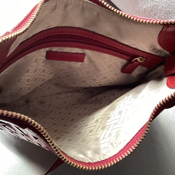 Cole Hann red leather crossbody purse - Picture 6 of 8